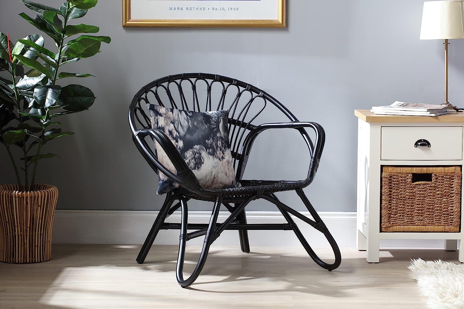 Black deals peacock chair